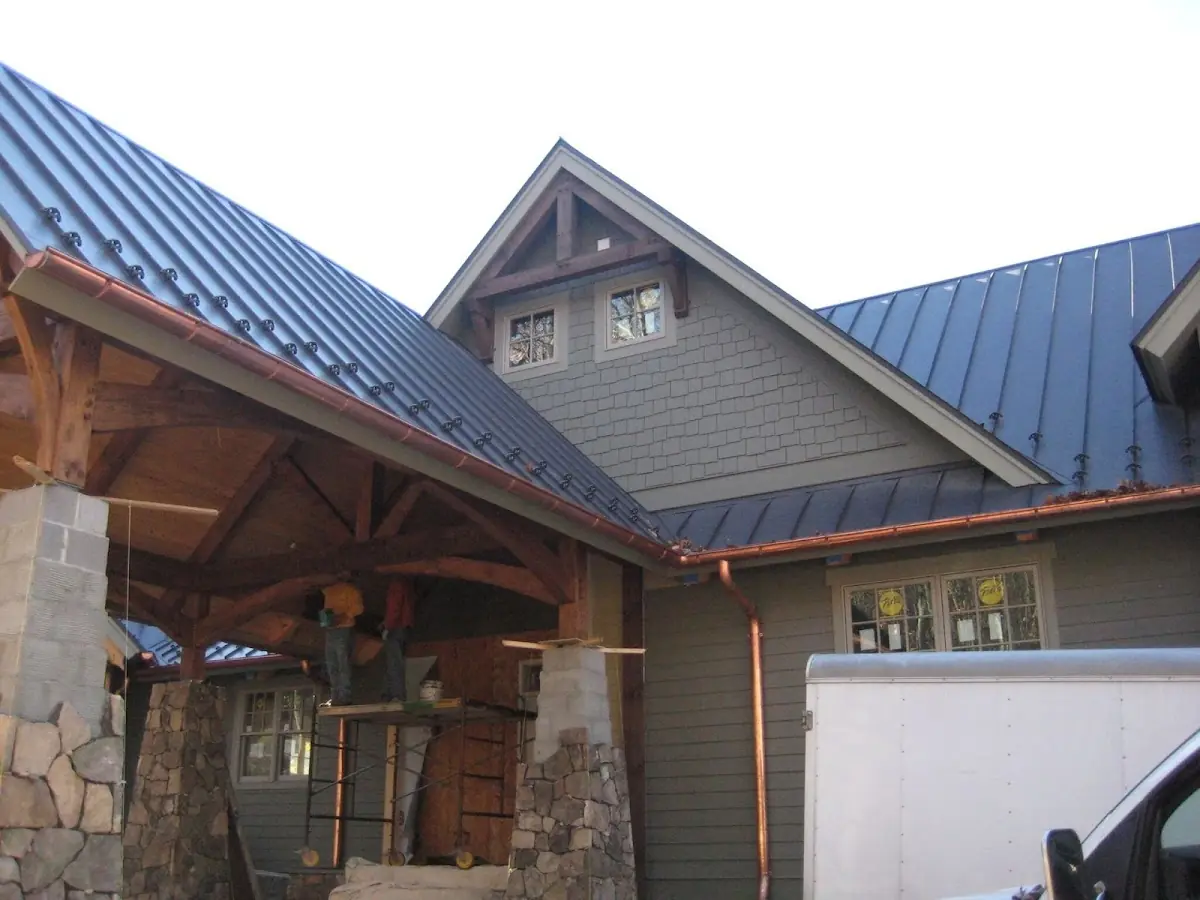 Craftsman Roofing team delivering quality roofing work in Springbrook